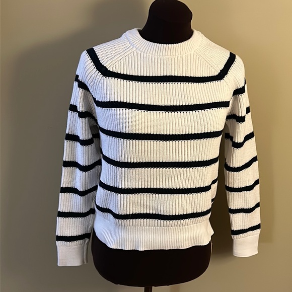 Banana Republic Sweaters - Banana republic sweater